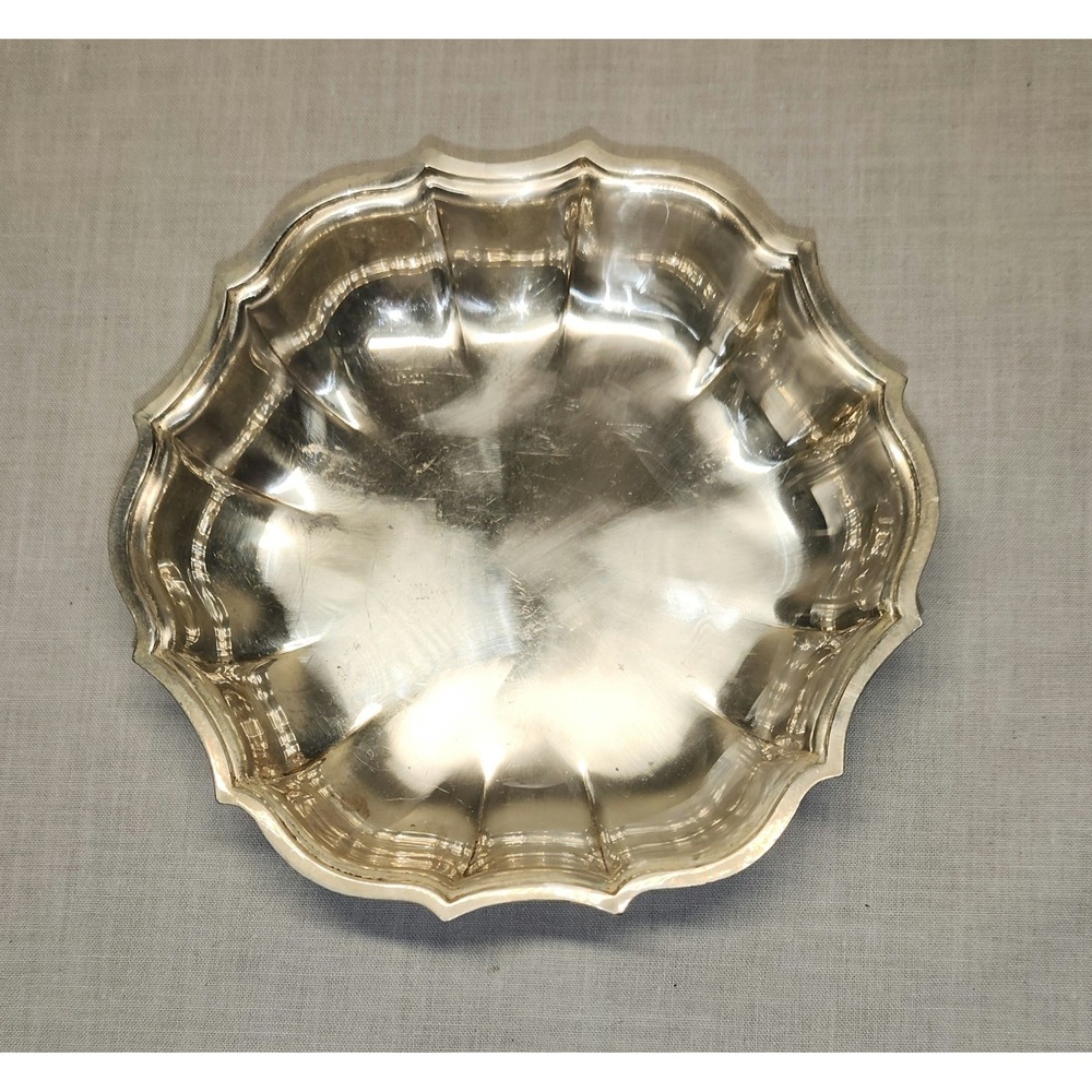 Chippendale International Silver Company Silverplate Nut Candy Dish Bowl 5.75" D